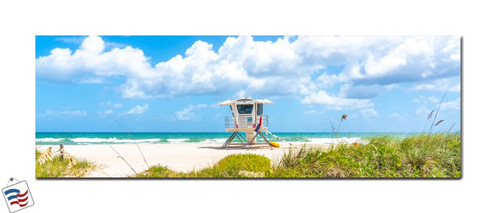 Coastal Serenity - Lifeguard Tower on a Sunny Beach