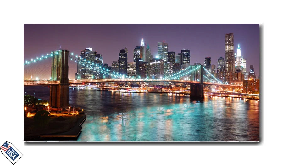 Brooklyn Bridge and Manhattan Skyline – A Nighttime Icon