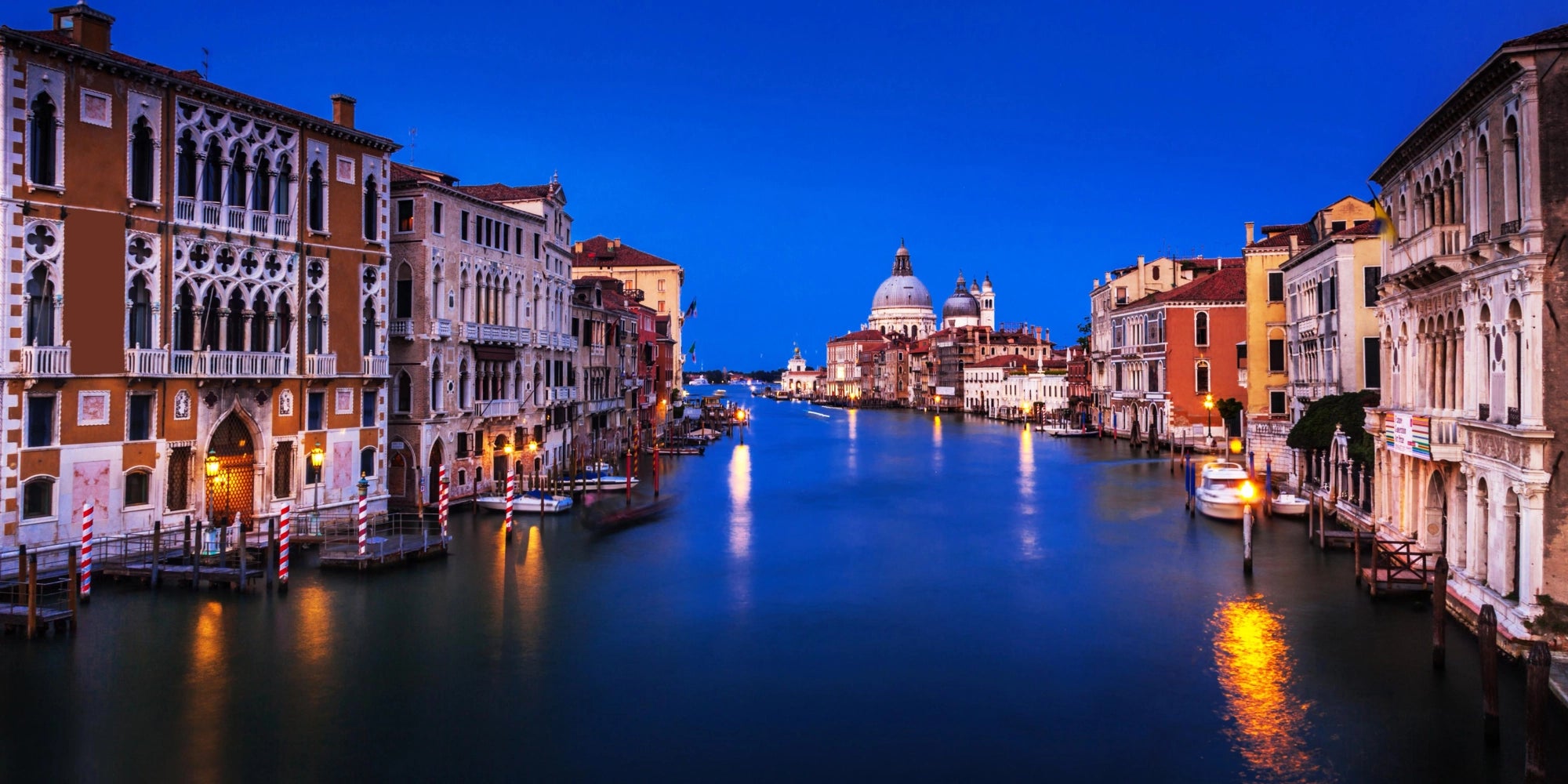 Venice Grand Canal at Twilight – A Serene View