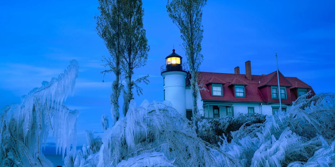 Winter Radiance - Lighthouse in Frost