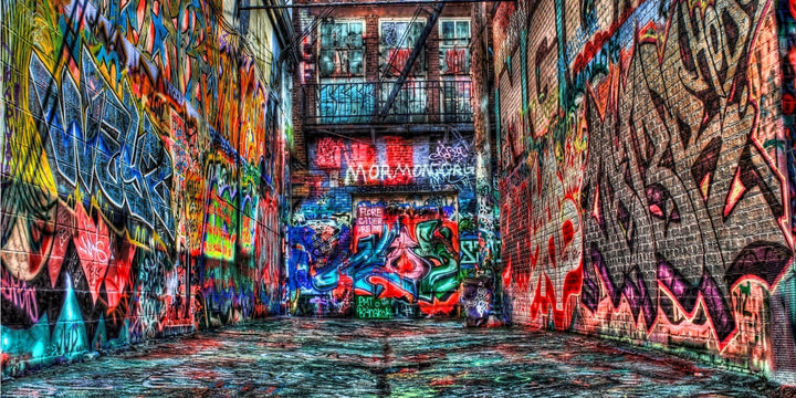 Urban Vibes - Graffiti Alleyway